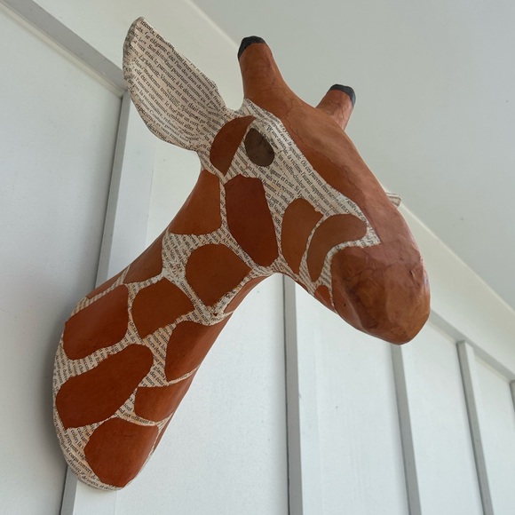 Paper Mache Giraffe - Picture 3 of 4